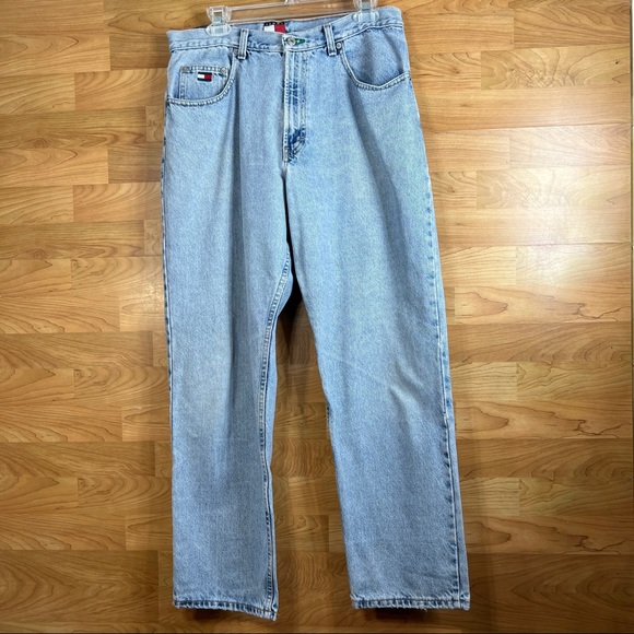 Vintage Tommy Hilfiger Jeans Old School No Stretch w/5 Pockets and Distr… - Picture 1 of 11